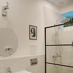 M101 1 Apartment *