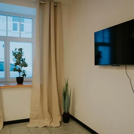 M101 1 Apartment *