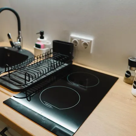 M101 1 Apartment *